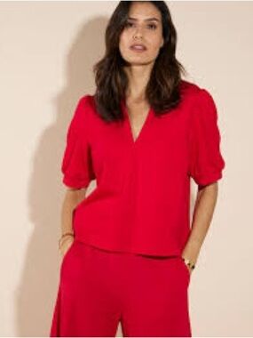 Jude Connally Coco Top Jude Ponte.Small